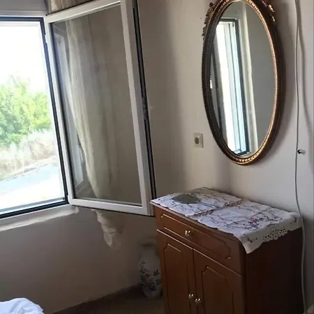 Old House In Monolithos Village Apartment *